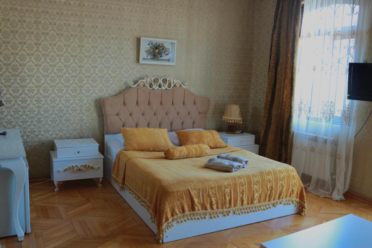 Отель Luxors Garden Батуми Экстерьер фото